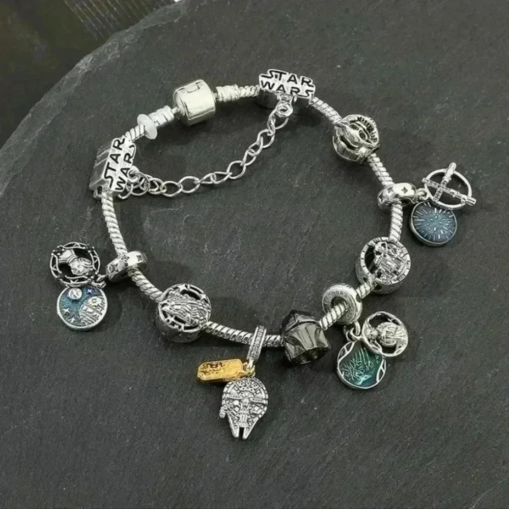Star Wars Hot Charm Bracelet - Picture 3 of 3